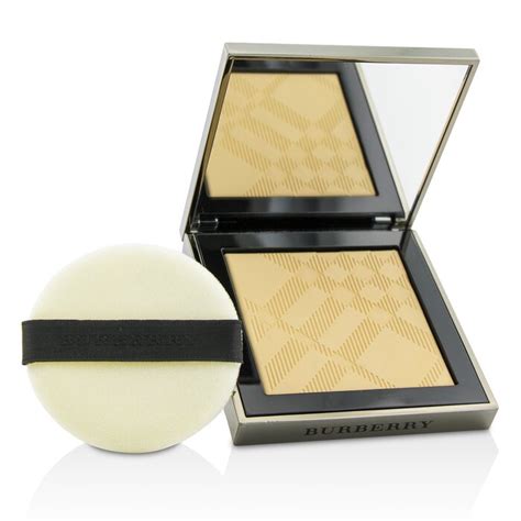 Burberry Pressed Powder Foundation for sale 